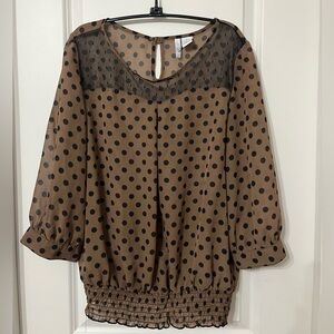 Sami & Jo Brown Puff Sleeve Blouse with Smocked Detail